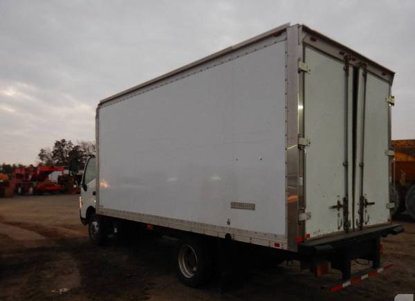 2015 HINO 195 - - by dealer - vehicle automotive sale for sale in Middletown, CT – photo 2