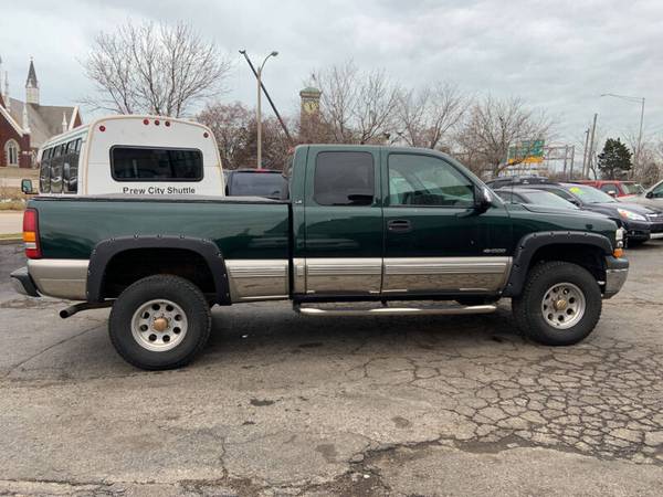 2001 Chevrolet Silverado - cars & trucks - by dealer - vehicle... for sale in milwaukee, WI – photo 3