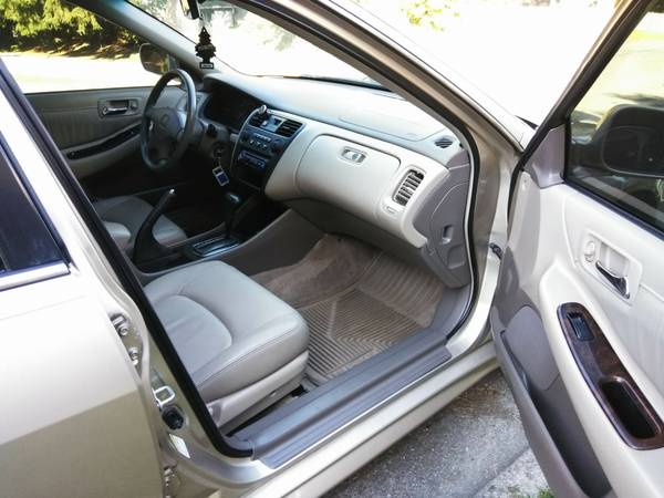 2002 Honda Accord LOW LOW MILES - cars & trucks - by owner - vehicle... for sale in Kirkland, WA – photo 10