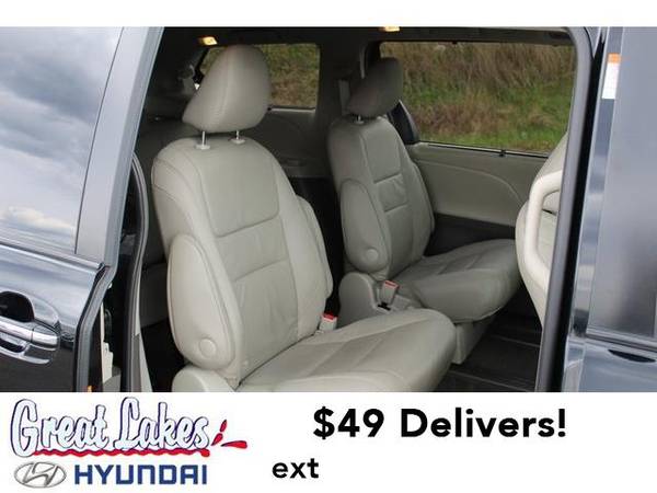 2017 Toyota Sienna mini-van XLE - - by dealer for sale in Streetsboro, OH – photo 16