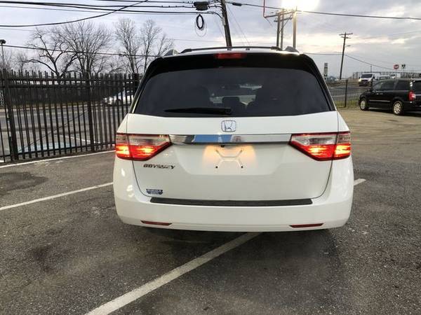 20 OFF 2011 Honda Odyssey - - by dealer - vehicle for sale in Hyattsville, District Of Columbia – photo 2