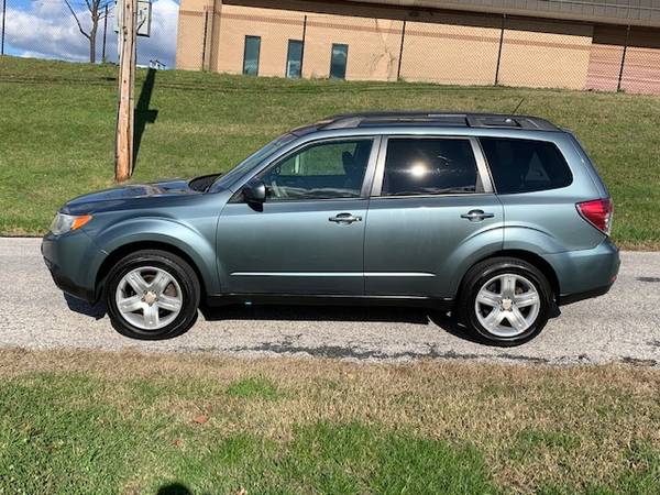 2010 SUBARU FORESTER 2.5X PREMIUM AWD FULLY SERVICED LOW MILES -... for sale in Halethorpe, MD – photo 3