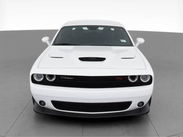 2019 Dodge Challenger R/T Scat Pack Coupe 2D coupe White - FINANCE -... for sale in Manhattan, KS – photo 17