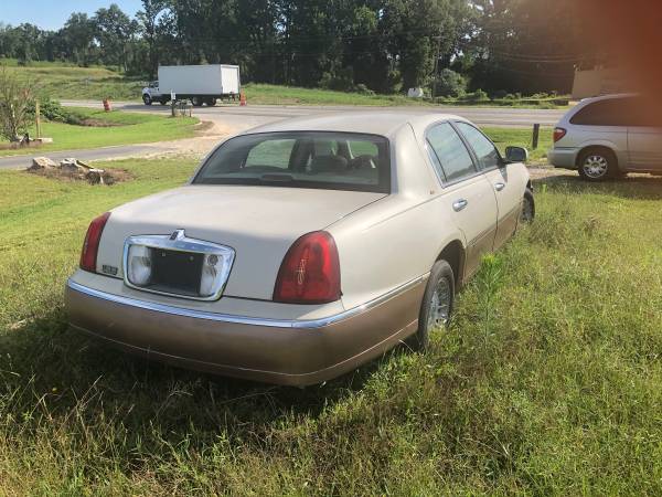 2002 Lincoln Town Car for sale in Demorest, GA – photo 2