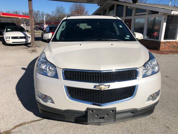 2012 Chevrolet Traverse - cars & trucks - by dealer - vehicle... for sale in O Fallon, MO – photo 3