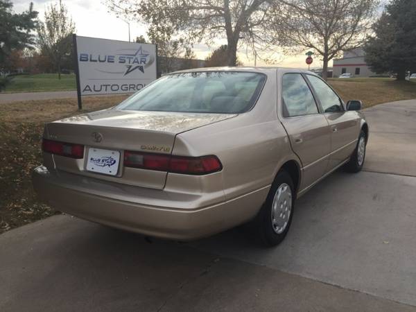 1998 TOYOTA CAMRY LE Automatic 4- Cylinder Sedan BlueTooth Stereo FWD for sale in Frederick, CO – photo 3