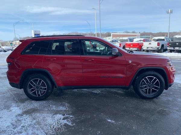 2019 Jeep Grand Cherokee Trailhawk 4x4 - - by for sale in Council Bluffs, NE – photo 8