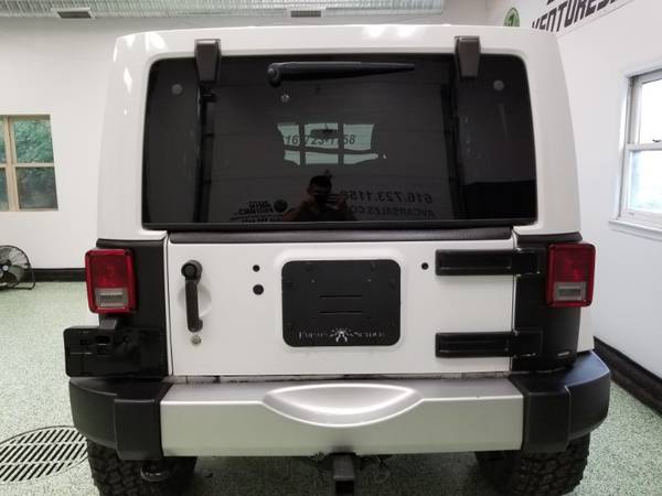 2014 Jeep Wrangler Unlimited Sahara 4WD for sale in Hudsonville, IN – photo 11
