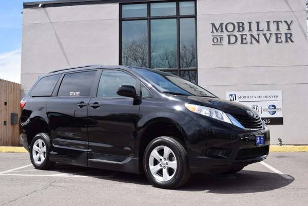 2017 Toyota Sienna LE Automatic Access Seat FWD 7 - cars & for sale in Denver, NE – photo 3