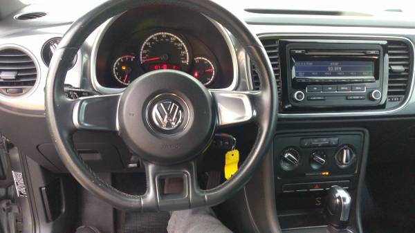 2013 Volkswagen beetle 2.5 l - cars & trucks - by dealer - vehicle... for sale in Toledo, OH – photo 14