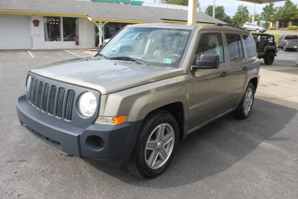 2007 Jeep Patriot 4WD - 96K Miles - cars & trucks - by dealer -... for sale in New Castle, OH – photo 3