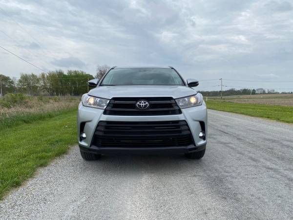 2019 Toyota Highlander SE AWD 16, 500 Miles! Clean CARFAX 1-Owner for sale in NOBLESVILLE, IN – photo 5