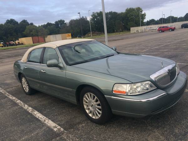 2004 Lincoln Town Car (Low Miles) for sale in Pittsburg, KS – photo 6