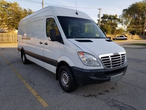 2011 Freightliner Sprinter 2500 170 Wheel Base LOW MILES for sale in Burbank, IL – photo 3