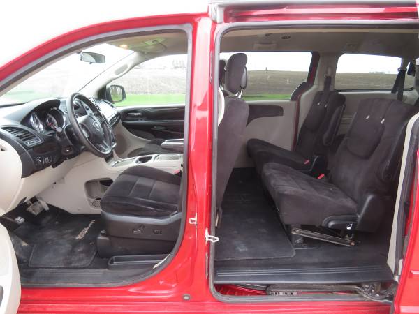 2012 DODGE GRAND CARAVAN 107K - - by dealer - vehicle for sale in Wells, MN – photo 8