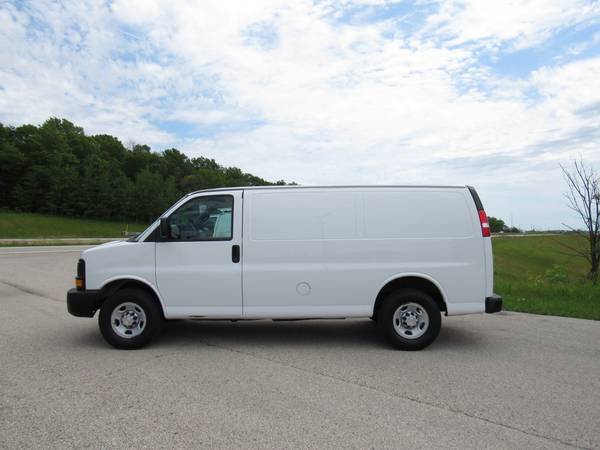 2016 Chevrolet Express Cargo 2500 for sale in Random Lake, WI – photo 3
