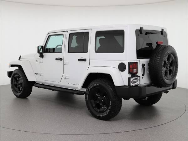 2015 Jeep Wrangler Unlimited Unlimited Sahara - - by for sale in Tyngsboro, MA – photo 10