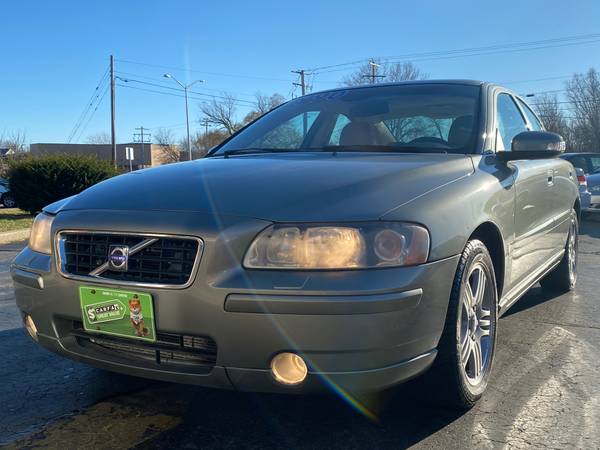 2007 Volvo S60 - cars & trucks - by dealer - vehicle automotive sale for sale in Pewaukee, WI – photo 2