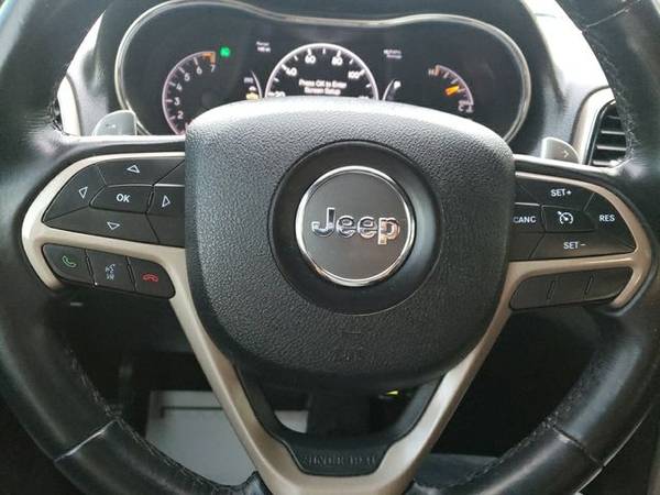 * * * 2014 Jeep Grand Cherokee Laredo Sport Utility 4D * * * - cars... for sale in Saint George, UT – photo 19