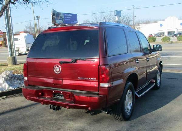 2002 Cadillac Escalade 4dr maroon REDUCED - - by for sale in Louisville, KY – photo 2