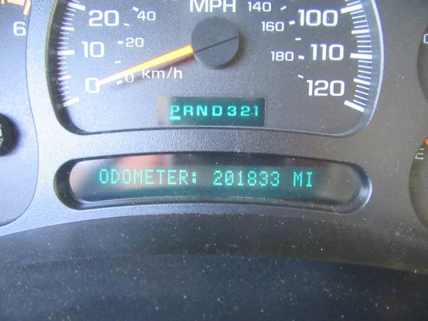 2003 Chevy Silverado 2500 LS 4X4 8.1L Gas V-8!!! for sale in Billings, MT – photo 18