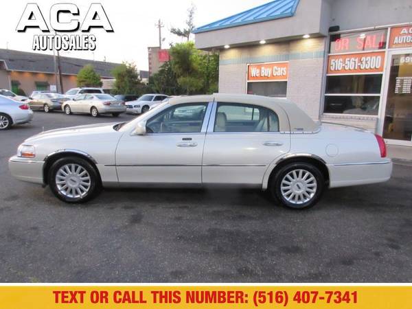 2005 Lincoln Town Car 4dr Sdn Signature Limited ***Guaranteed... for sale in Lynbrook, NY – photo 2