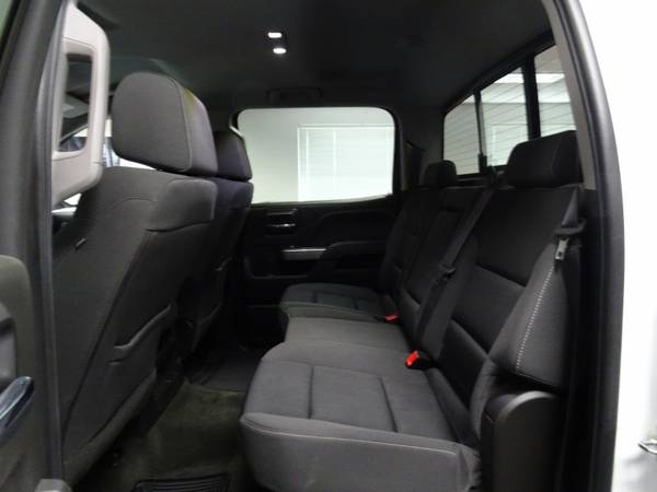 2017 Chevrolet Silverado 1500 4WD Crew Cab LT - - by for sale in Waterloo, IA – photo 17