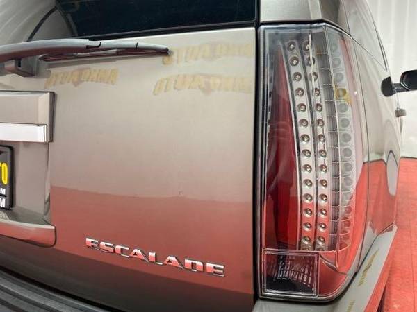 2013 Cadillac Escalade Premium Premium 4dr SUV $1200 - cars & trucks... for sale in Temple Hills, District Of Columbia – photo 10