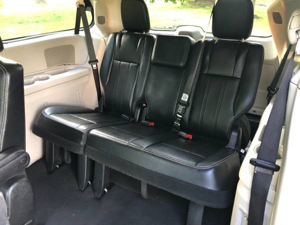 2012 Chrysler Town and Country Fully Loaded Leather-DVD-3RD ROW 7-Pass for sale in Brooklyn, NY – photo 14