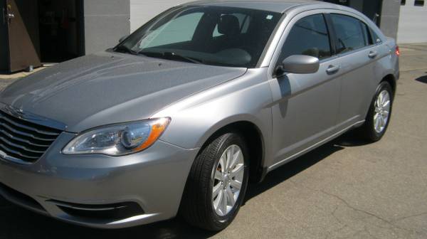 2013 CHRYSLER 200 - - by dealer - vehicle automotive for sale in Grand Rapids, MI – photo 2