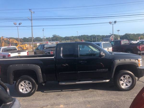 2011 Chevrolet Silverado 1500 LT 4x4 4dr Extended Cab 6.5 ft. SB < for sale in Hyannis, RI – photo 6