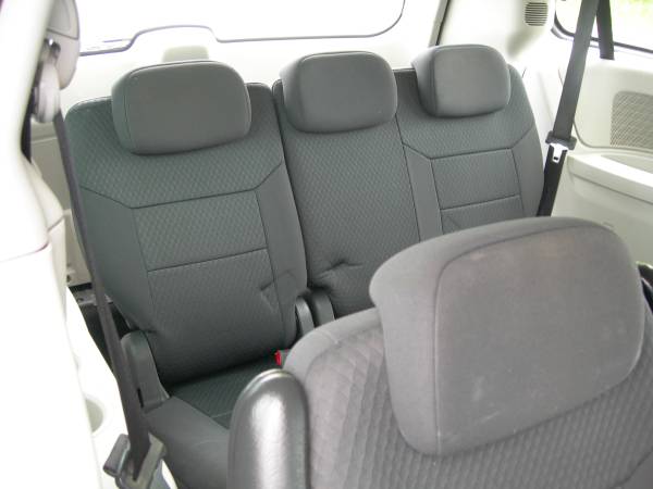 2010 Grand Caravan SE - - by dealer - vehicle for sale in Columbia, MD – photo 13