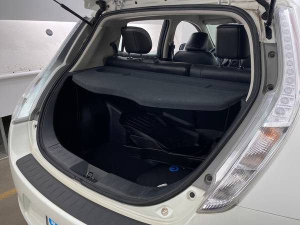 2015 Nissan LEAF SL Hatchback 4D hatchback White - FINANCE ONLINE -... for sale in Arlington, District Of Columbia – photo 22