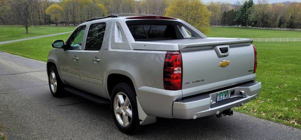 2011 Chevy AVALANCHE Price Reduced again it will be gone soon! for sale in Grand Rapids, MI – photo 2