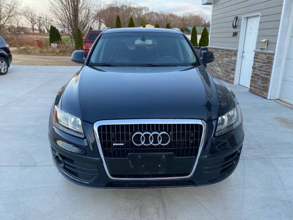2009 Audi Q5 Premium 3.2 Quattro Sunroof Leather Tow Heated - cars &... for sale in Madison, WI – photo 2