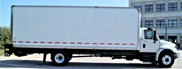 2013 International 4300 Box Truck 26’ 102 X 97 Liftgate REFURBISHED for sale in Emerald Isle, NC – photo 4