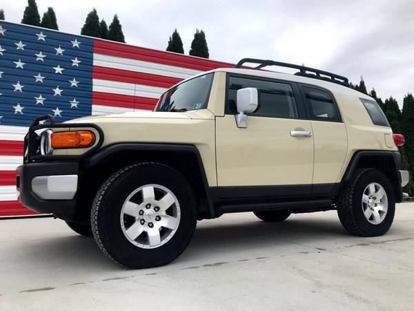 2008 Toyota FJ Cruiser 4WD AT **Only 66k Miles** - cars & trucks -... for sale in Shippensburg, PA – photo 2