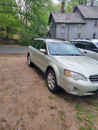 2007 subaru outback 126, 000 for sale in Greenfield, MA