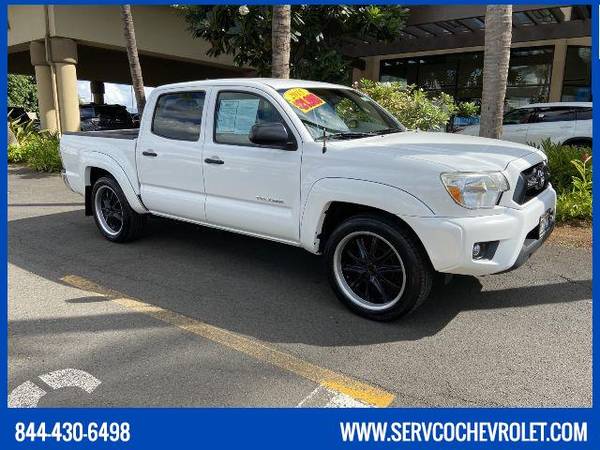 2015 Toyota Tacoma - *ABSOLUTELY CLEAN CAR* - cars & trucks - by... for sale in Waipahu, HI – photo 3