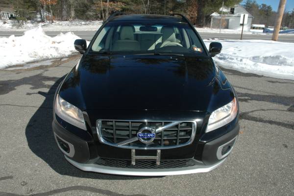 2011 Volvo XC70 AWD Wagon 3 2L - Great Carfax - IMMACULATE - cars & for sale in Windham, MA – photo 3