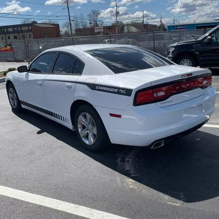 ! 2013 DODGE CHARGER SEDAN ! - - by dealer - vehicle for sale in Rowley, MA – photo 9