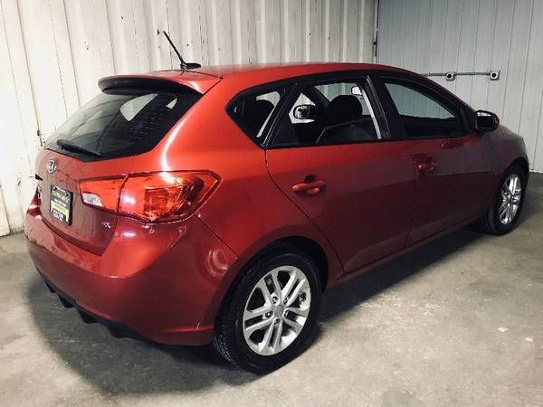 2011 Kia Forte 5-Door EX - cars & trucks - by dealer - vehicle... for sale in Madison, WI – photo 6