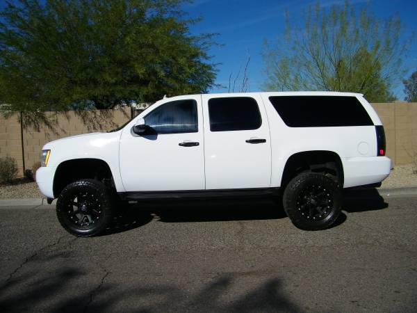 2011 Chevy Suburban 2500 LT, RUST FREE 4x4, Carfax, 1 OWNER,... for sale in Phoenix, AZ – photo 14