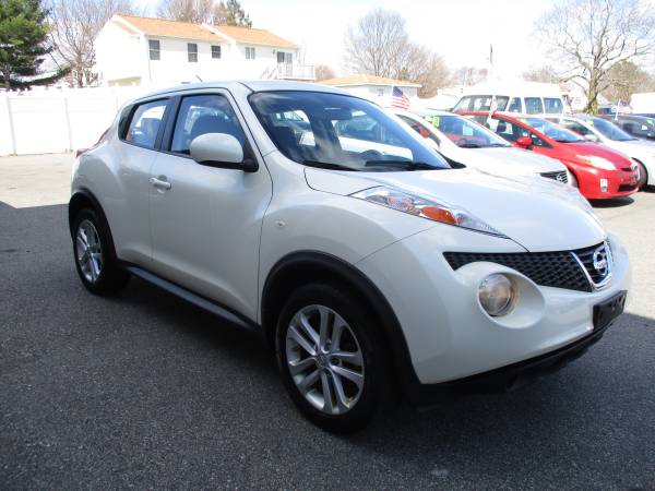 2011 NISSAN JUKE 97K MILES VERY CLEAN 30MPG! - - by for sale in Providence, RI – photo 3