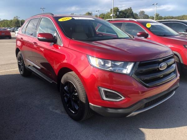 2018 Ford Edge SEL suv Ruby Red Metallic Tinted Clearcoat for sale in Fayetteville, AR – photo 2