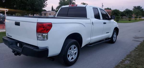 Toyota tundra 2013 - cars & trucks - by owner - vehicle automotive... for sale in Hialeah, FL – photo 3
