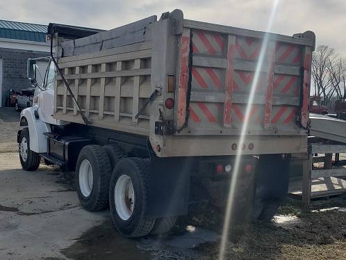 2000 Sterling LT8500 Dump Truck for sale in Bealeton, District Of Columbia – photo 4