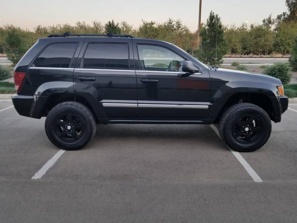 2005 Jeep Grand Cherokee Limited 4x4 - Hemi - Lifted BLACK COLOR for sale in Holt, CA – photo 3