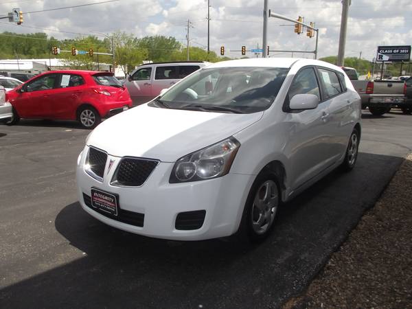 2010 Pontiac Vibe Auto New Tires Great Shape (Toyota Matrix) - cars for sale in Des Moines, IA – photo 6