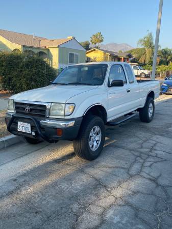 1999 Toyota Tacoma Prerunner - cars & trucks - by owner - vehicle... for sale in San Fernando, CA – photo 2